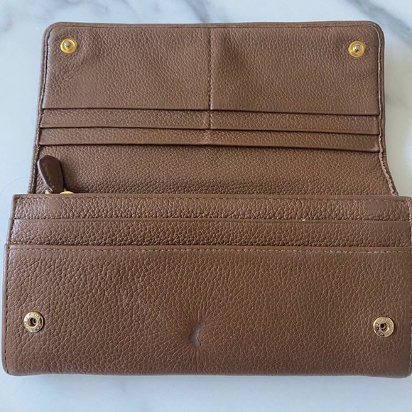 Gorgeous, authentic Prada camel leather wallet - Picture 10 of 14